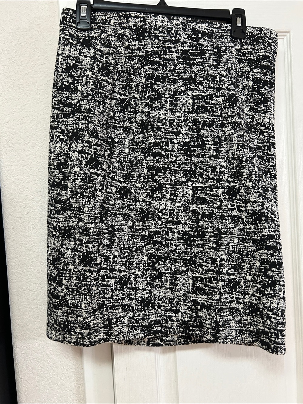 Philosophy Black and White Tweed Pencil Skirt